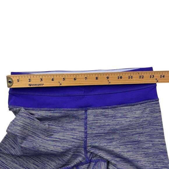 Lululemon Run Inspire Crop II Bruised Berry Wee Leggings Women's Size 6‎ EUC - Picture 10 of 16